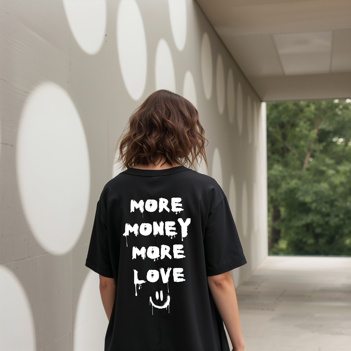 Тениска "more money more love"