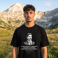 Мъж с черна oversized тениска Делчев в Пирин noDRAMA