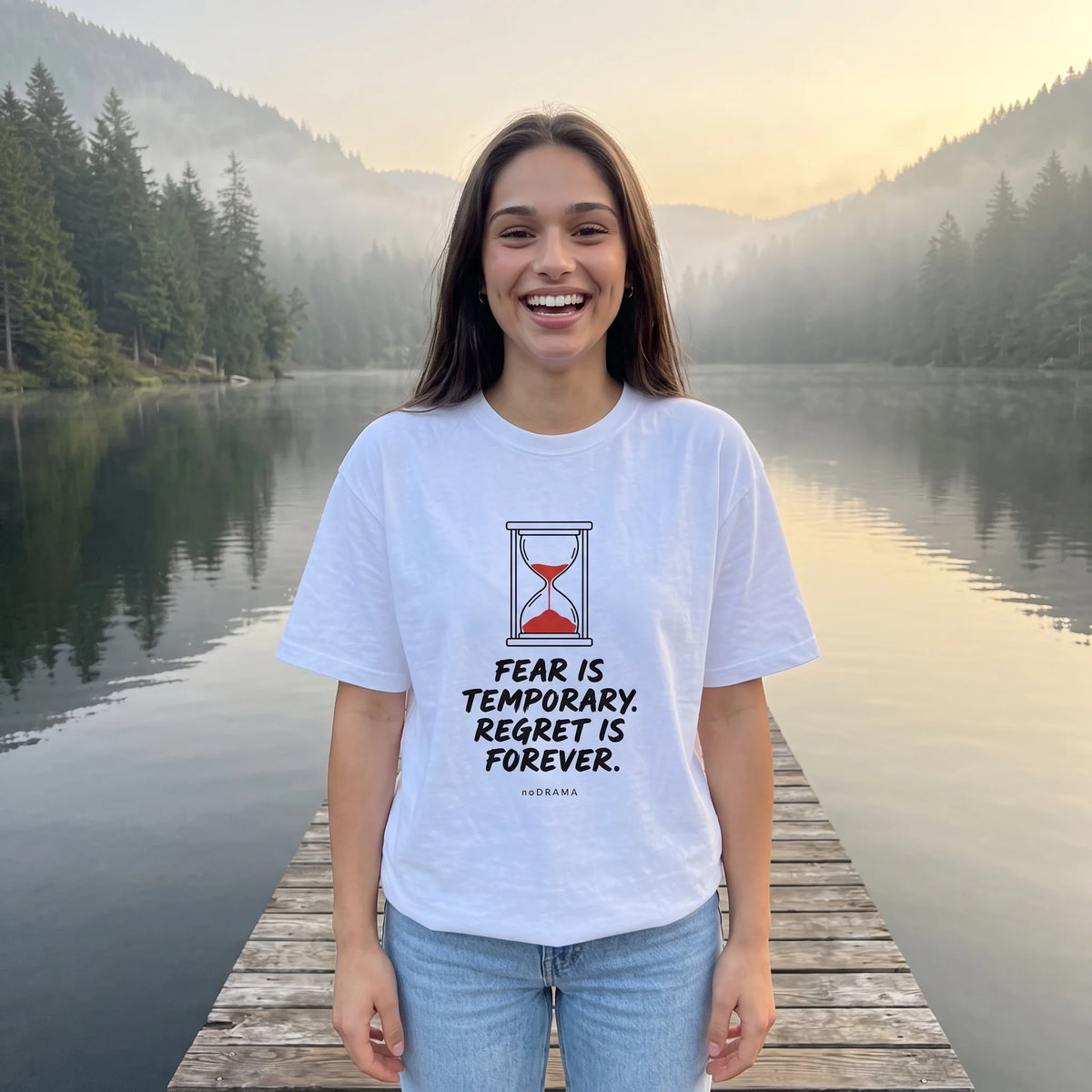 Бяла OVERSIZED тениска „FEAR IS TEMPORARY“ — noDRAMA