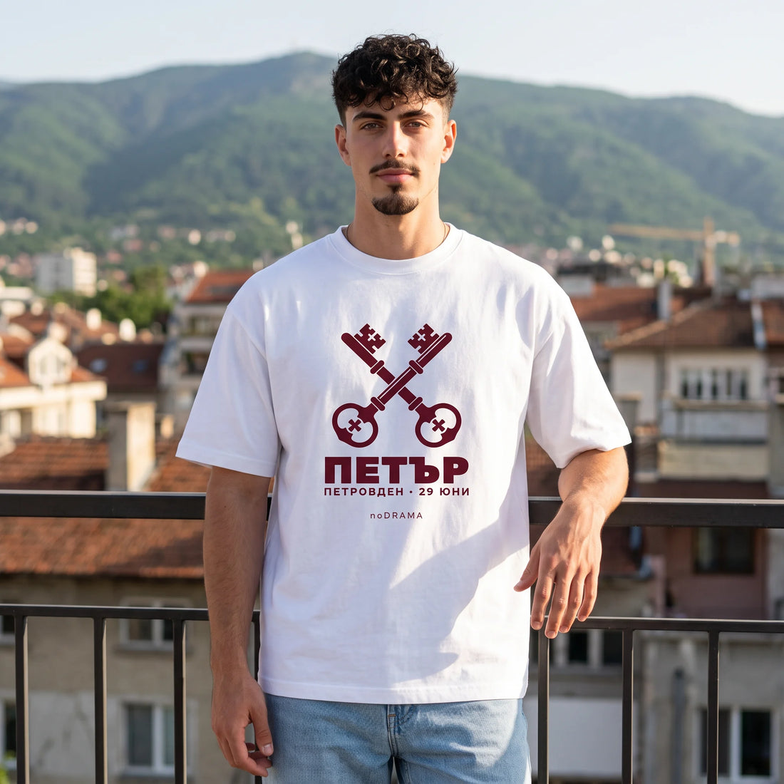 Бяла OVERSIZED тениска „ПЕТЪР“ — noDRAMA